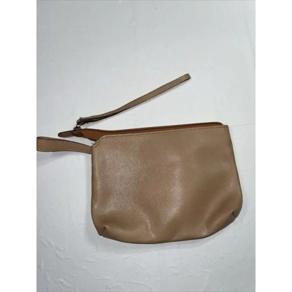 Valentina Leather Wristlet, Tan Made in‎ Italy 8x6